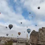 Hotell Elegance Cave & Restaurant 4*