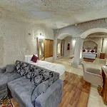 Elegance Cave Suites&restaurant 4*