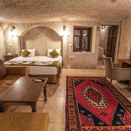 Elegance Cave & Restaurant Готель 2*