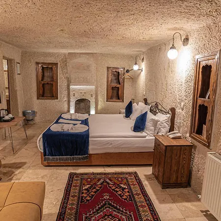 Elegance Cave & Restaurant