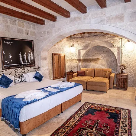 Elegance Cave & Restaurant Готель Гьореме