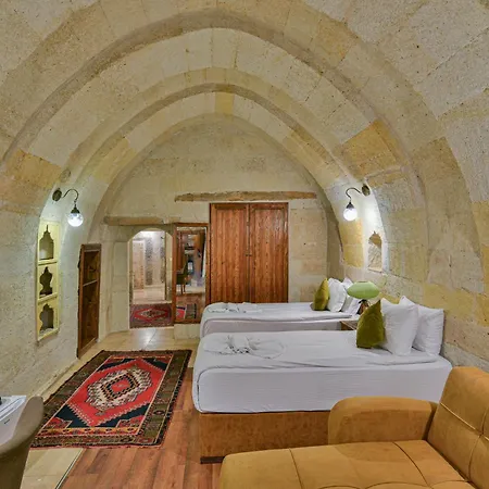 Szálloda Elegance Cave & Restaurant 2*