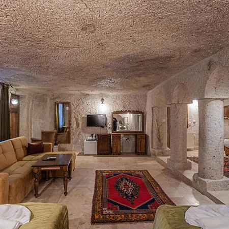 Elegance Cave & Restaurant 2*