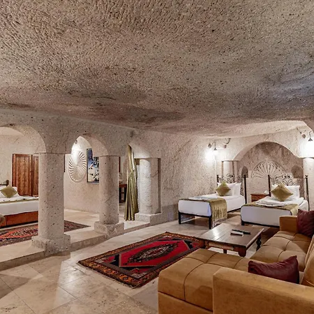 Elegance Cave & Restaurant 2*