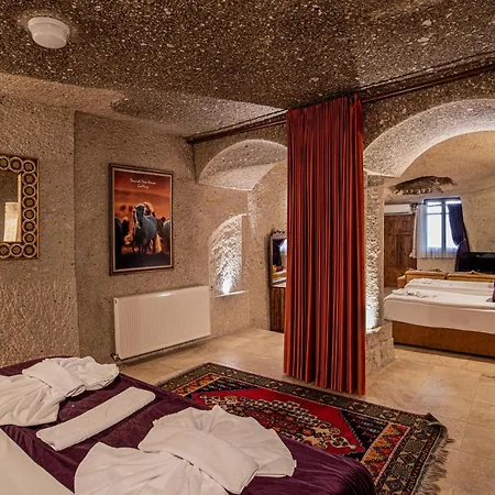 Elegance Cave & Restaurant Готель 2*