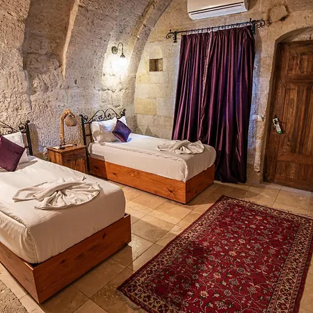 Elegance Cave & Restaurant Готель 2*