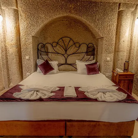 Szálloda Elegance Cave & Restaurant 2*