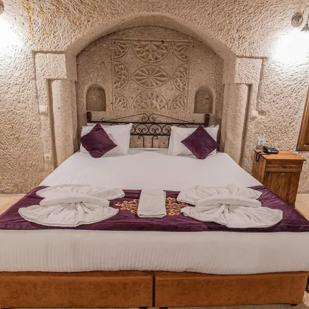 Elegance Cave & Restaurant 2*