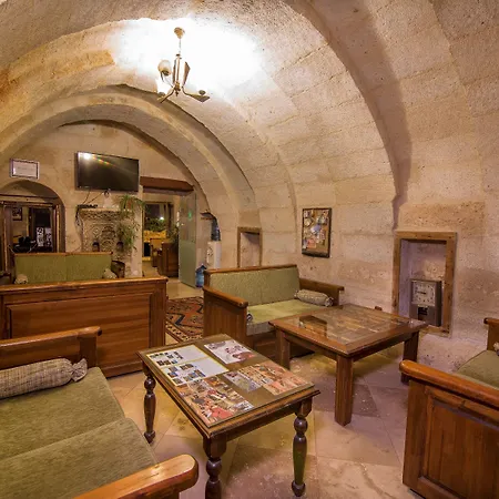 Elegance Cave & Restaurant ホテル 4*