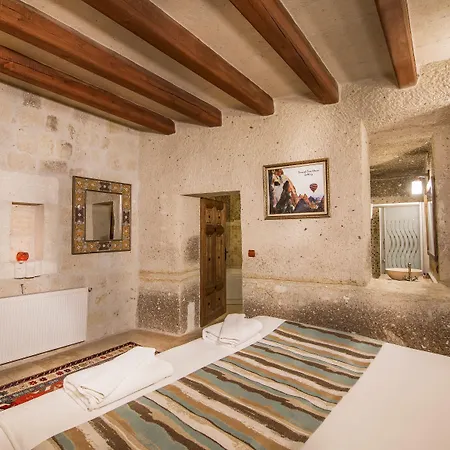 Elegance Cave & Restaurant ホテル ギョレメ