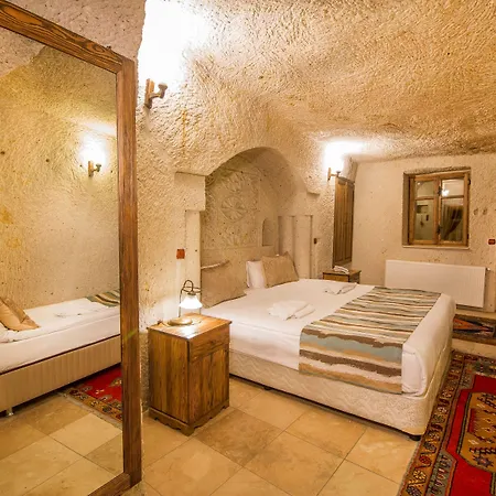 Elegance Cave & Restaurant 4*