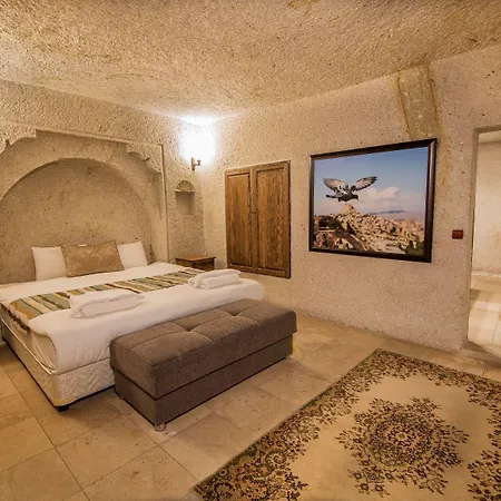 ホテル Elegance Cave & Restaurant ギョレメ