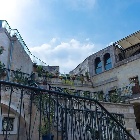 ホテル Elegance Cave & Restaurant