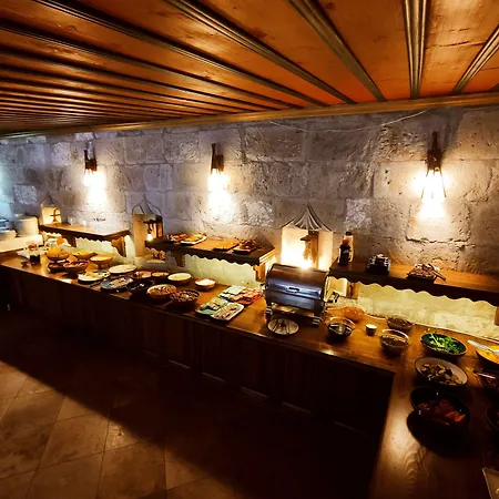 Elegance Cave & Restaurant 4*