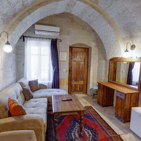 Elegance Cave & Restaurant Hotel