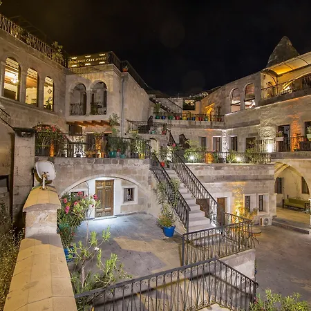 Elegance Cave & Restaurant 2*