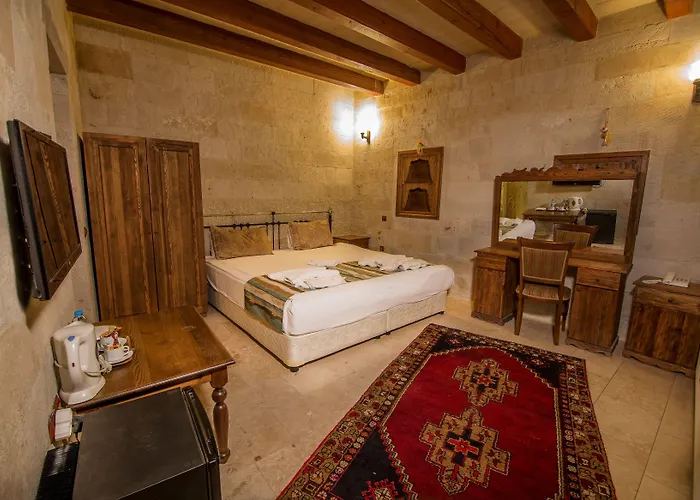 Elegance Cave & Restaurant 4*