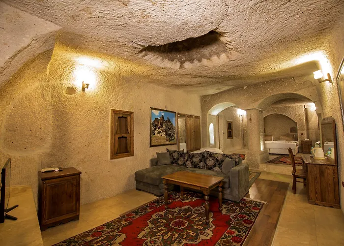 Elegance Cave & Restaurant 4*