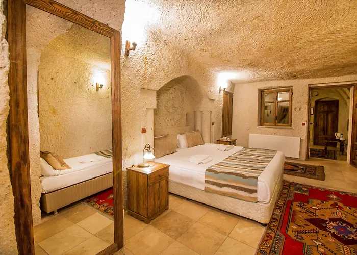 Elegance Cave & Restaurant 4*