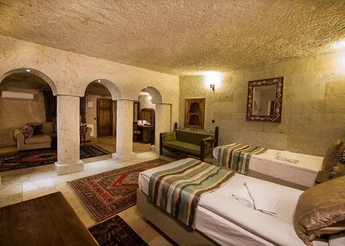 Elegance Cave & Restaurant