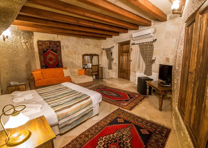 Elegance Cave & Restaurant