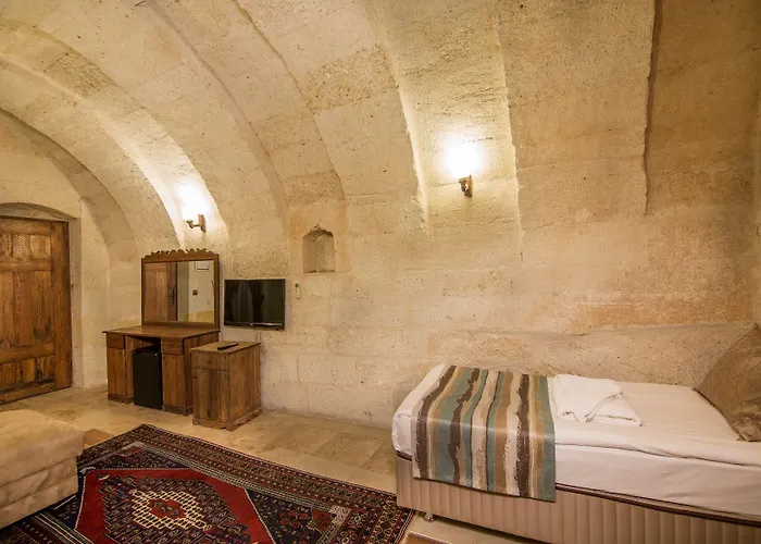 Elegance Cave & Restaurant Szálloda 4*