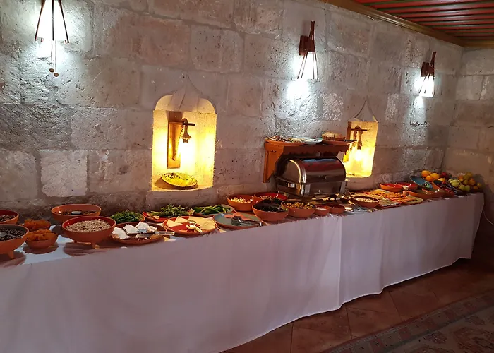 Elegance Cave & Restaurant Szálloda