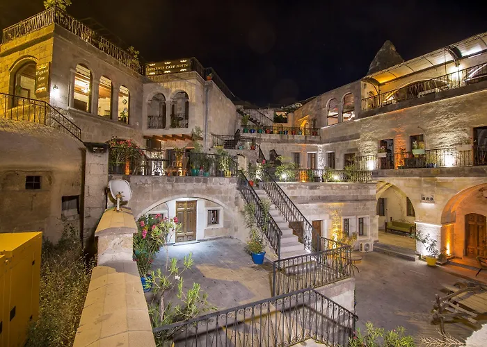 Elegance Cave & Restaurant Szálloda 4*