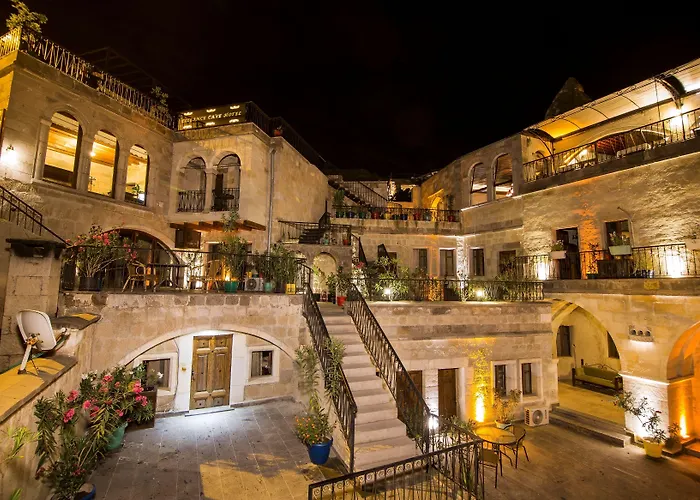 Elegance Cave & Restaurant Göreme